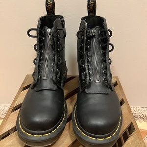 DR. MARTEN’S 1460 WOMEN'S PASCAL NAPPA ZIPPER BOOTS